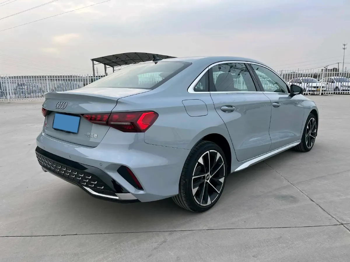 2025 Audi A3 1.5T 160HP L4 7DCT,autocango,china used car exporter,china ev exporter,chinese used car exporter,chinese used ev exporter