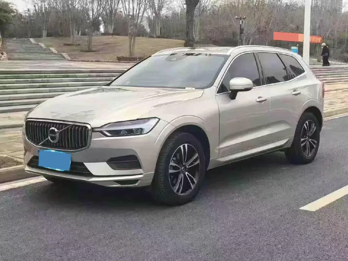 2020 Volvo XC60 2.0T 254HP L4 8AT,autocango,china used car exporter,china ev exporter,chinese used car exporter,chinese used ev exporter