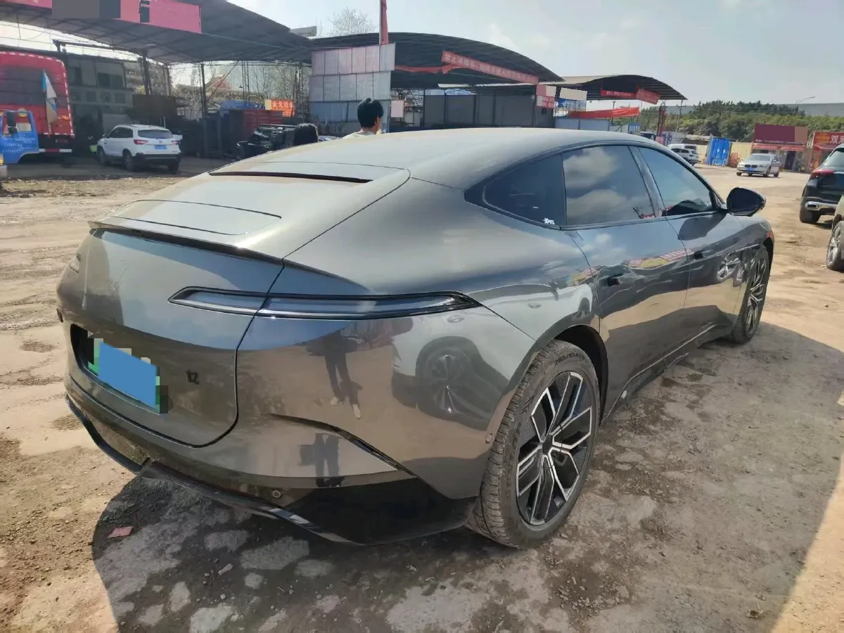 2024 Avatr 12 BEV 94.5KWH,autocango,china used car exporter,china ev exporter,chinese used car exporter,chinese used ev exporter