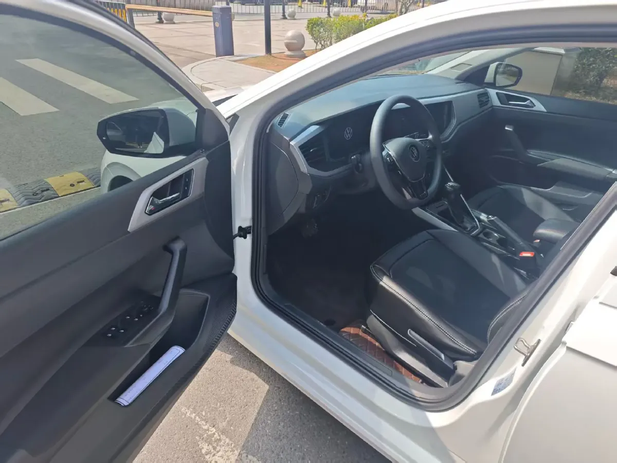 2023 Volkswagen Polo 1.5L 110HP L4 6AT,autocango,china used car exporter,china ev exporter,chinese used car exporter,chinese used ev exporter