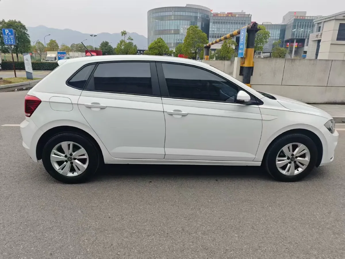 2023 Volkswagen Polo 1.5L 110HP L4 6AT,autocango,china used car exporter,china ev exporter,chinese used car exporter,chinese used ev exporter