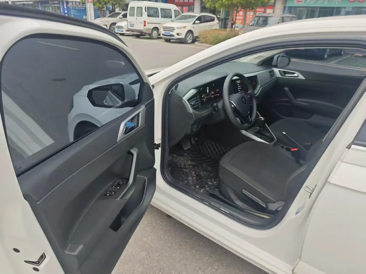2023 Volkswagen Polo 1.5L 110HP L4 6AT,autocango,china used car exporter,china ev exporter,chinese used car exporter,chinese used ev exporter