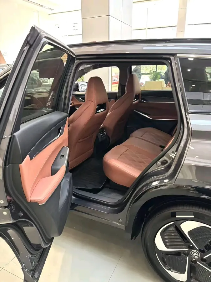 2023 ChangAn CS75 Plus iDD 1.5T 170HP L4 6TCT PHEV 28.39KWH,autocango,china used car exporter,china ev exporter,chinese used car exporter,chinese used ev exporter