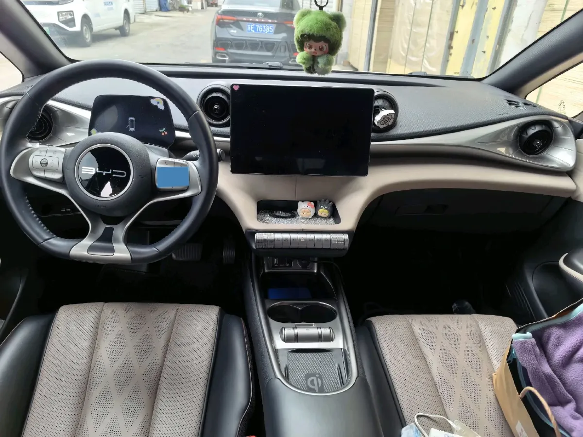 2023 BYD Dolphin BEV 44.928KWH,autocango,china used car exporter,china ev exporter,chinese used car exporter,chinese used ev exporter