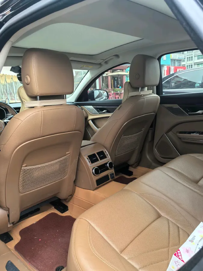 2023 Jaguar XFL 2.0T 250HP L4 8AT,autocango,china used car exporter,china ev exporter,chinese used car exporter,chinese used ev exporter