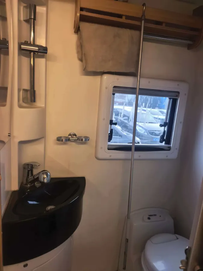 2013 MAXUS XinTu V80 2.5T 136HP L4 5MT,autocango,china used car exporter,china ev exporter,chinese used car exporter,chinese used ev exporter