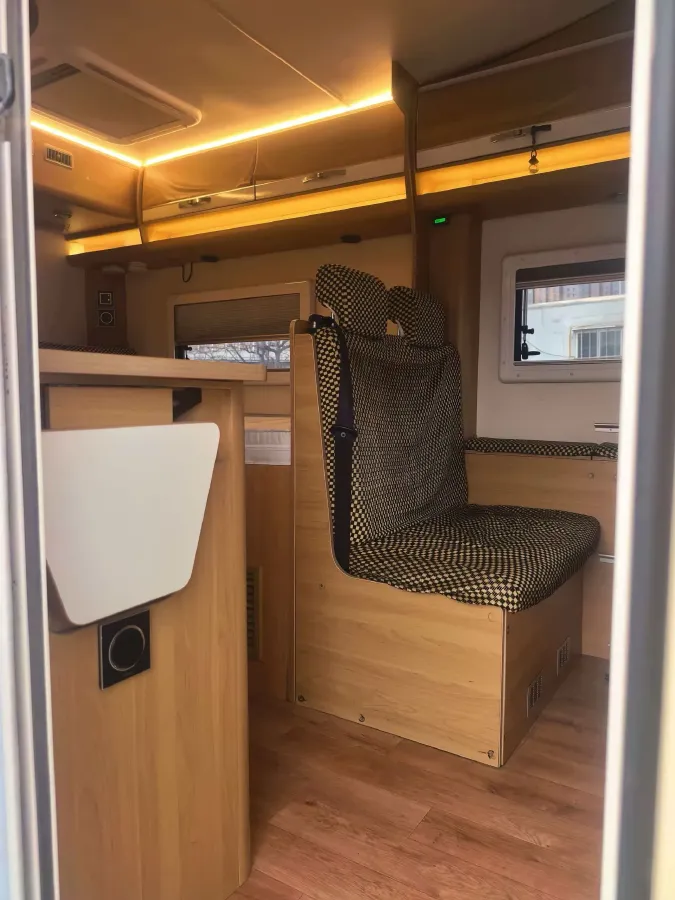 2013 MAXUS XinTu V80 2.5T 136HP L4 5MT,autocango,china used car exporter,china ev exporter,chinese used car exporter,chinese used ev exporter