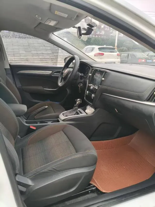 2018 Roewe i6 1.0T 125HP L3 7DCT,autocango,china used car exporter,china ev exporter,chinese used car exporter,chinese used ev exporter