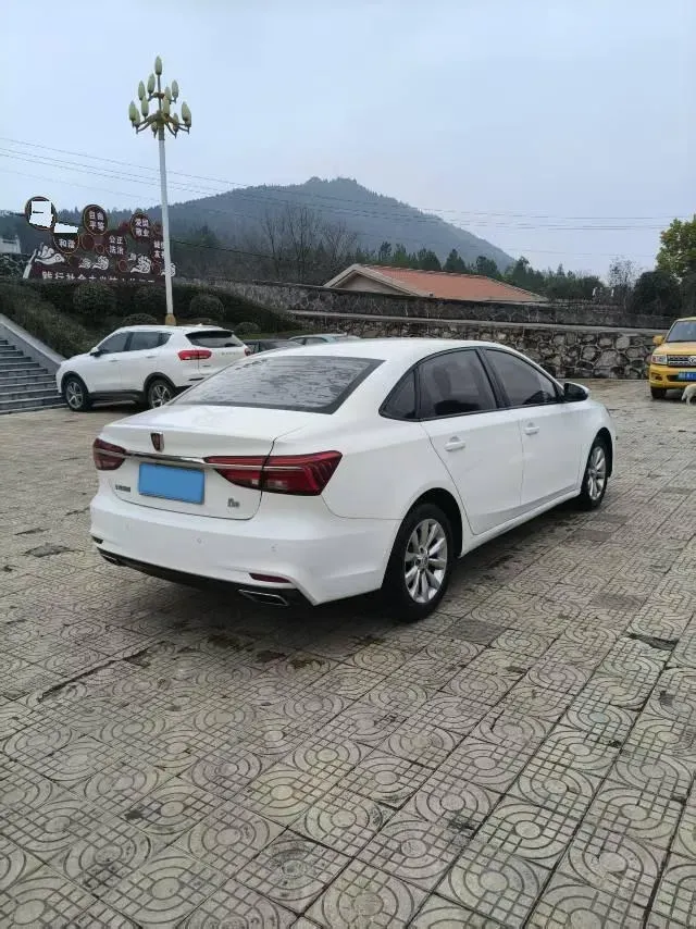2018 Roewe i6 1.0T 125HP L3 7DCT,autocango,china used car exporter,china ev exporter,chinese used car exporter,chinese used ev exporter