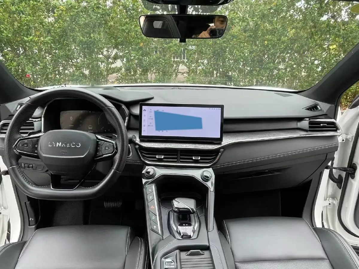 2023 LYNK&CO 06 1.5T 181HP L4 7DCT,autocango,china used car exporter,china ev exporter,chinese used car exporter,chinese used ev exporter