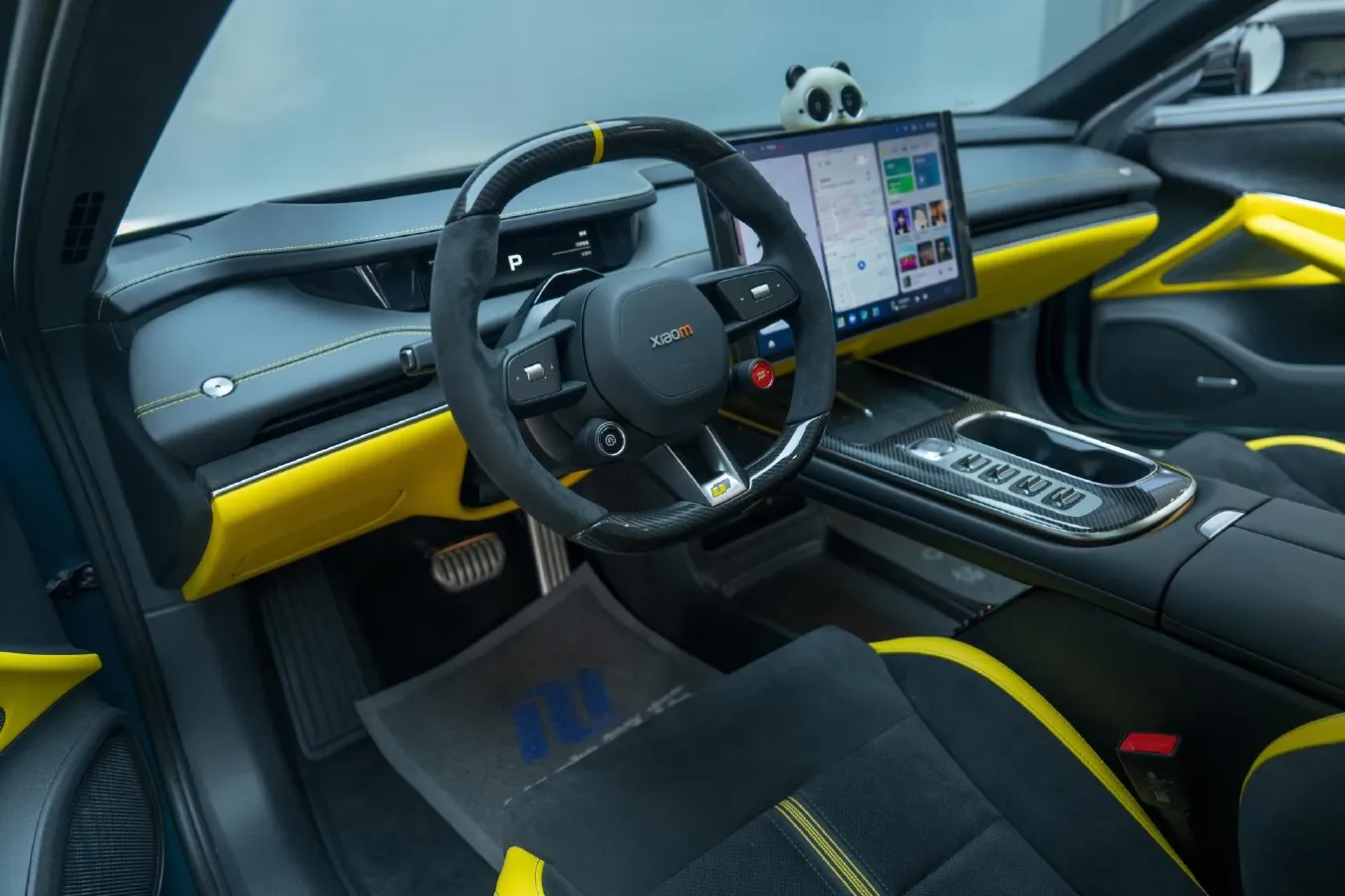 2025 MI SU7 Ultra BEV 93.7KWH,autocango,china used car exporter,china ev exporter,chinese used car exporter,chinese used ev exporter