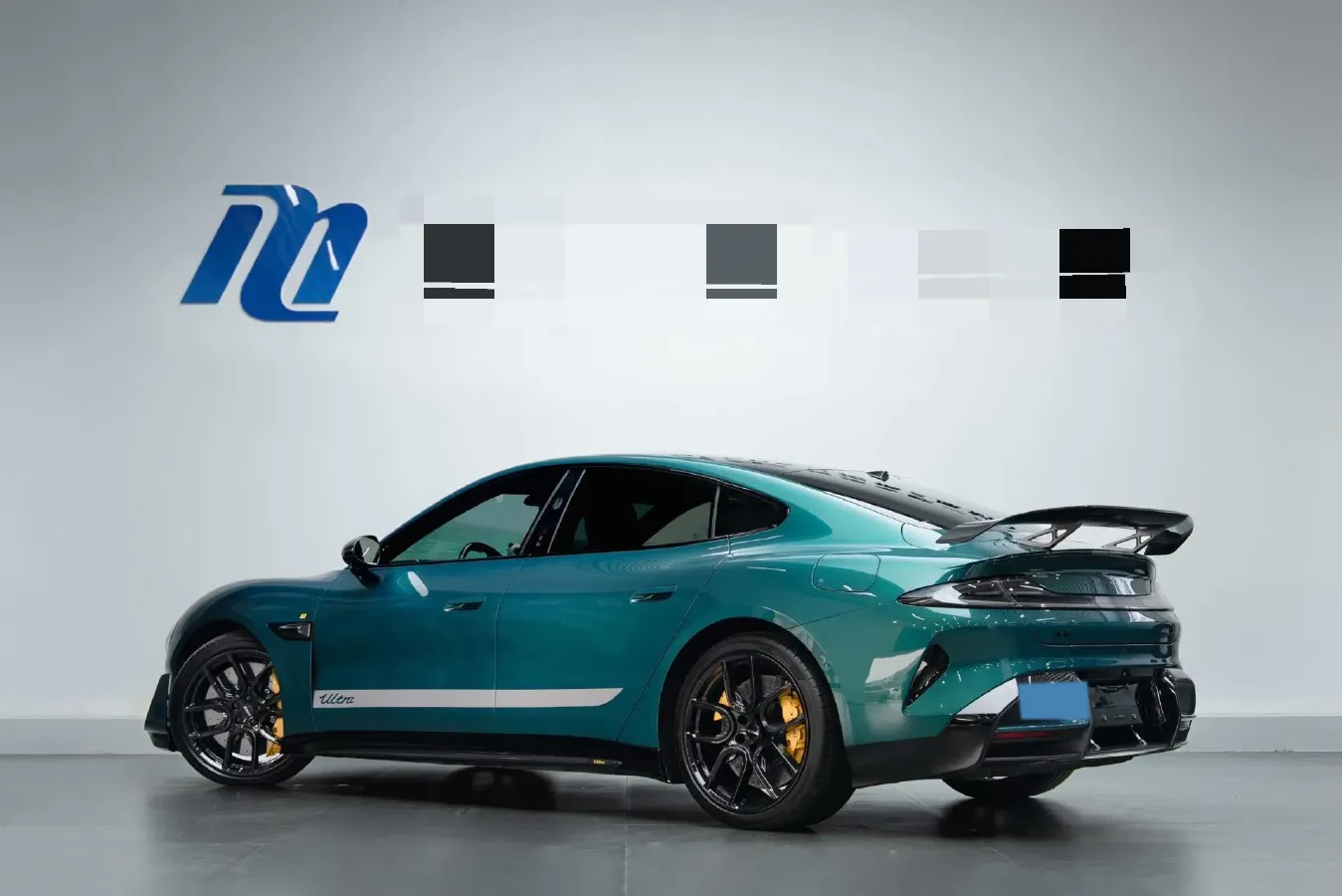 2025 MI SU7 Ultra BEV 93.7KWH,autocango,china used car exporter,china ev exporter,chinese used car exporter,chinese used ev exporter