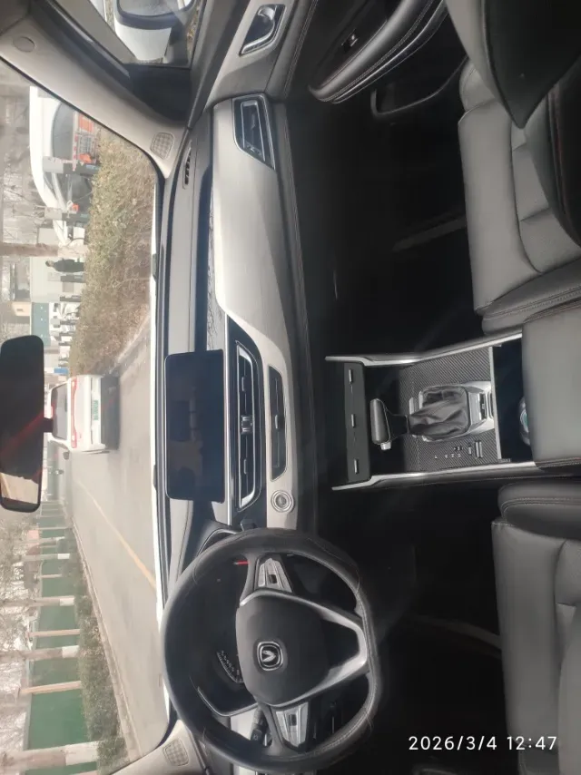 2020 ChangAn CS75 1.5T 178HP L4 7DCT,autocango,china used car exporter,china ev exporter,chinese used car exporter,chinese used ev exporter