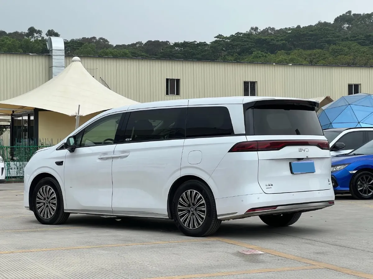 2025 BYD Xia 1.5T 156HP L4 E-CVT PHEV 36.6KWH,autocango,china used car exporter,china ev exporter,chinese used car exporter,chinese used ev exporter