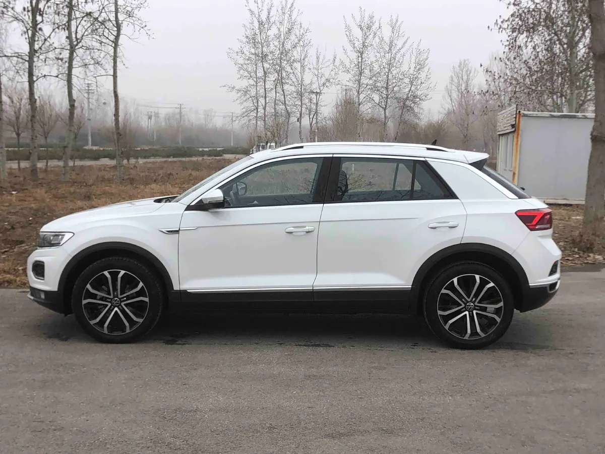 2022 Volkswagen T-Roc 1.4T 150HP L4 7DCT,autocango,china used car exporter,china ev exporter,chinese used car exporter,chinese used ev exporter