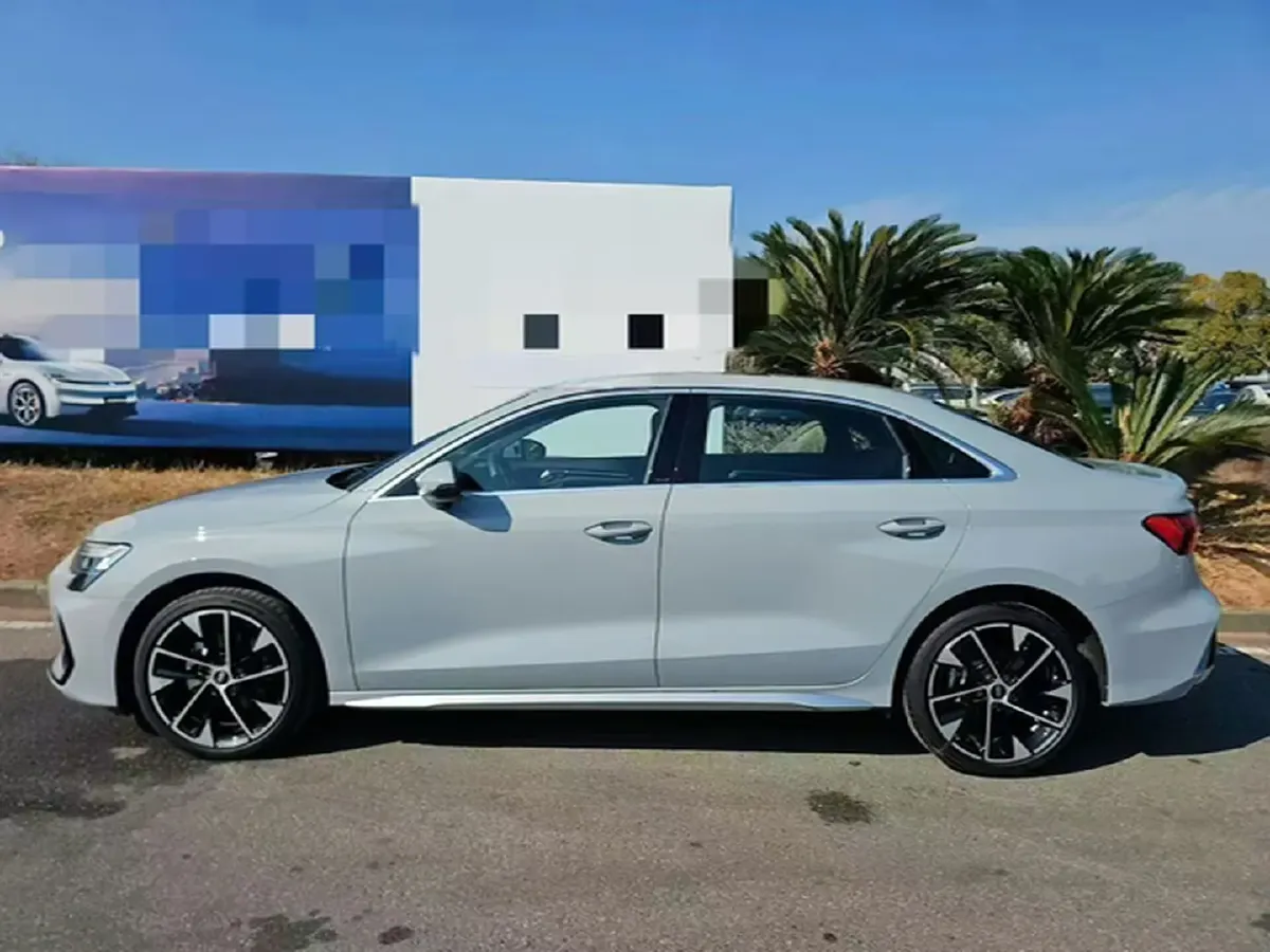 2025 Audi A3 1.5T 160HP L4 7DCT,autocango,china used car exporter,china ev exporter,chinese used car exporter,chinese used ev exporter