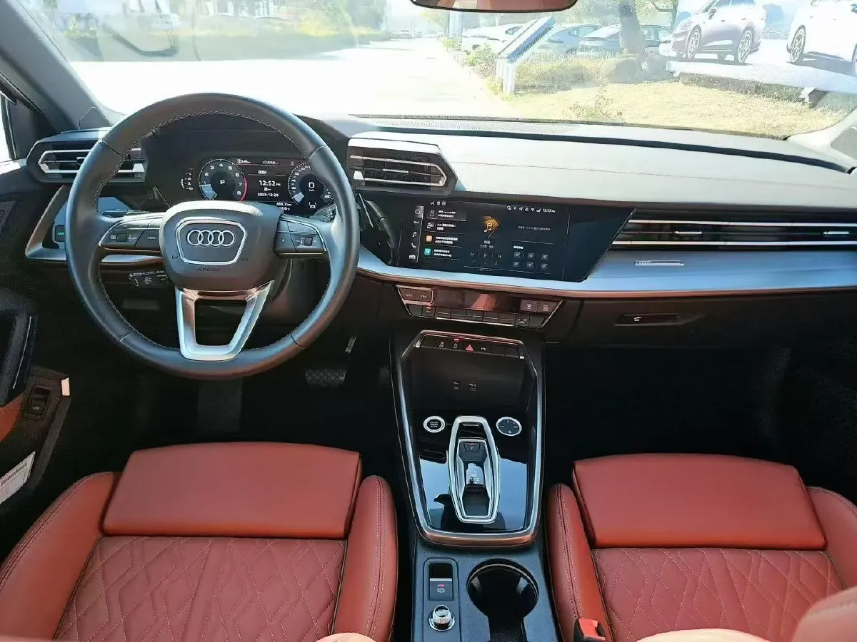 2025 Audi A3 1.5T 160HP L4 7DCT,autocango,china used car exporter,china ev exporter,chinese used car exporter,chinese used ev exporter