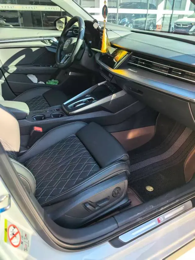 2025 Audi A3 1.5T 160HP L4 7DCT,autocango,china used car exporter,china ev exporter,chinese used car exporter,chinese used ev exporter