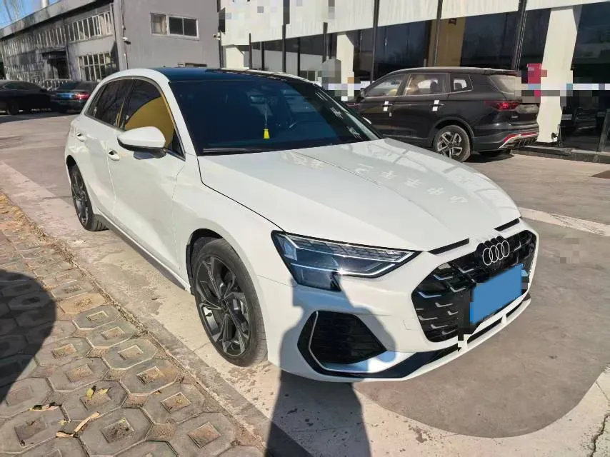 2025 Audi A3 1.5T 160HP L4 7DCT,autocango,china used car exporter,china ev exporter,chinese used car exporter,chinese used ev exporter