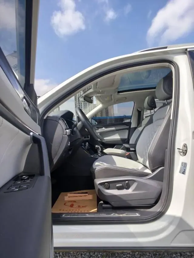 2023 Volkswagen Tayron 2.0T 186HP L4 7DCT,autocango,china used car exporter,china ev exporter,chinese used car exporter,chinese used ev exporter