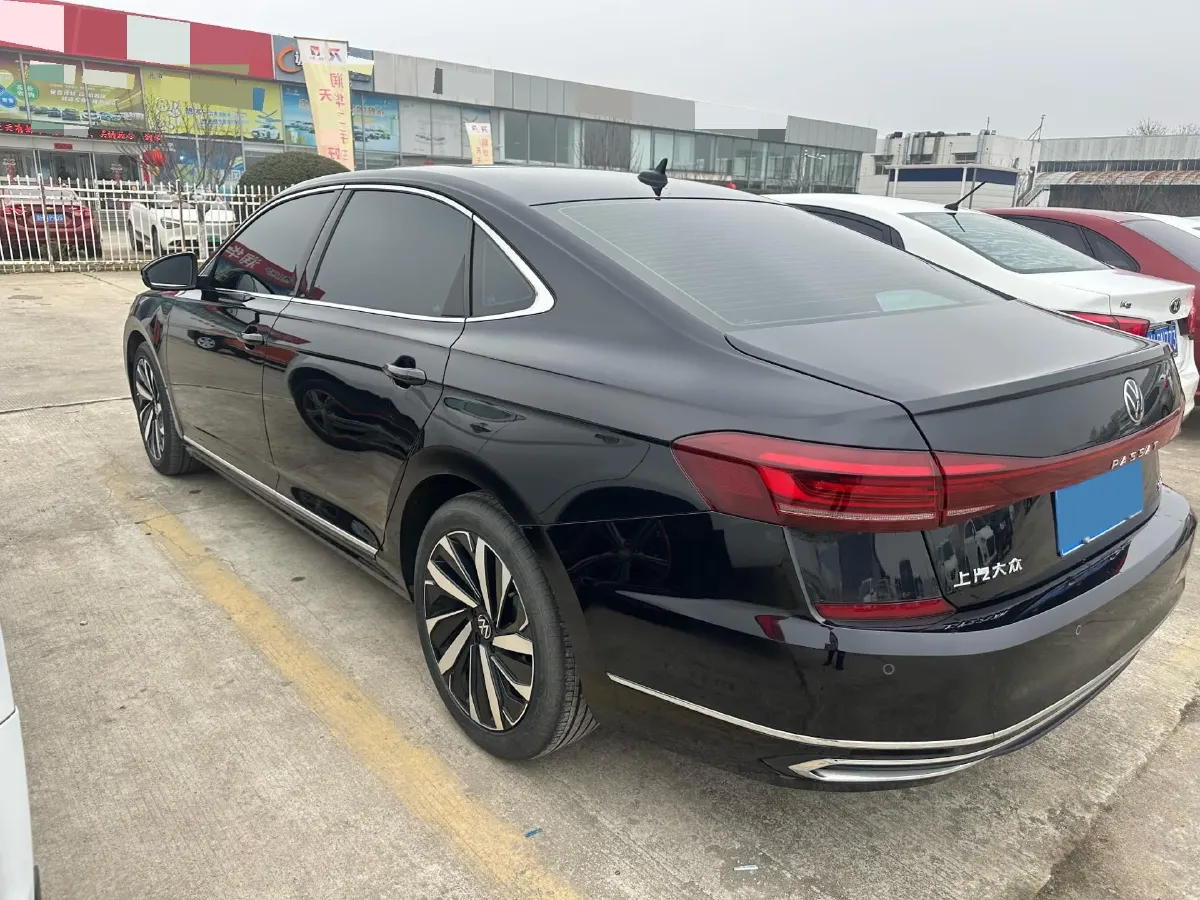 2023 Volkswagen Passat 2.0T 186HP L4 7DCT,autocango,china used car exporter,china ev exporter,chinese used car exporter,chinese used ev exporter