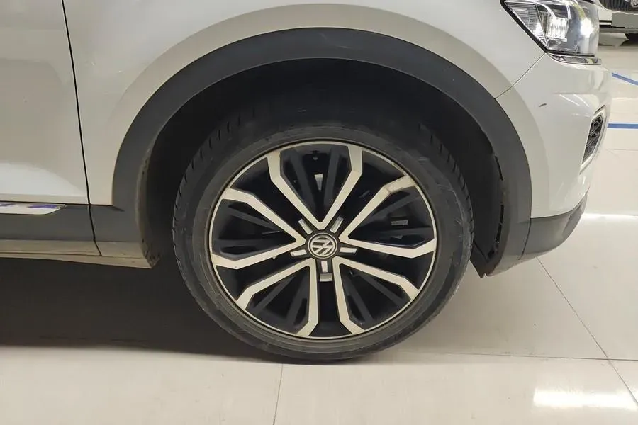 2018 Borgward BX7 2.0T 224HP L4 6AT,autocango,china used car exporter,china ev exporter,chinese used car exporter,chinese used ev exporter