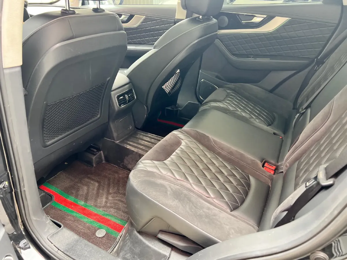 2019 HongQi HS5 2.0T 224HP L4 6AT,autocango,china used car exporter,china ev exporter,chinese used car exporter,chinese used ev exporter