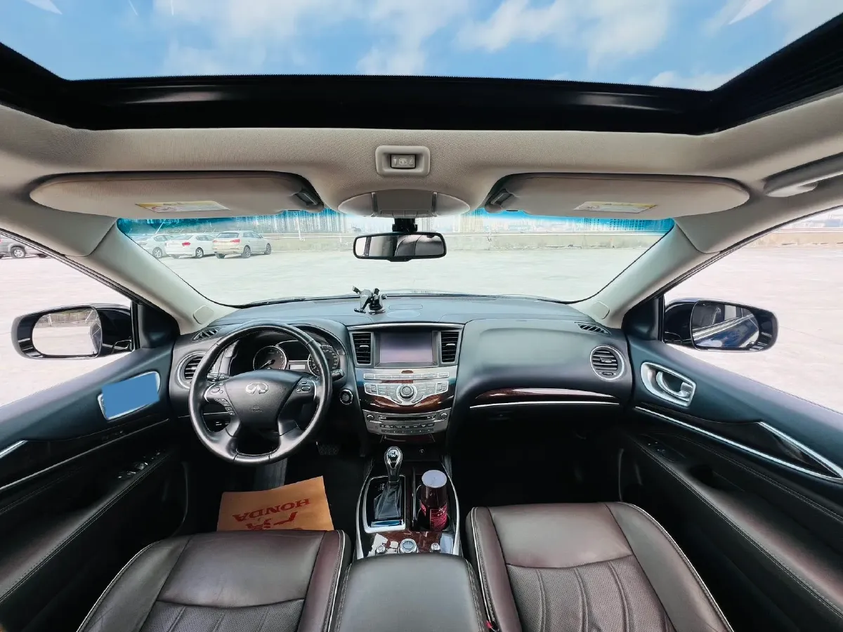 2016 Jaguar XF 2.0T 240HP L4 8AT,autocango,china used car exporter,china ev exporter,chinese used car exporter,chinese used ev exporter