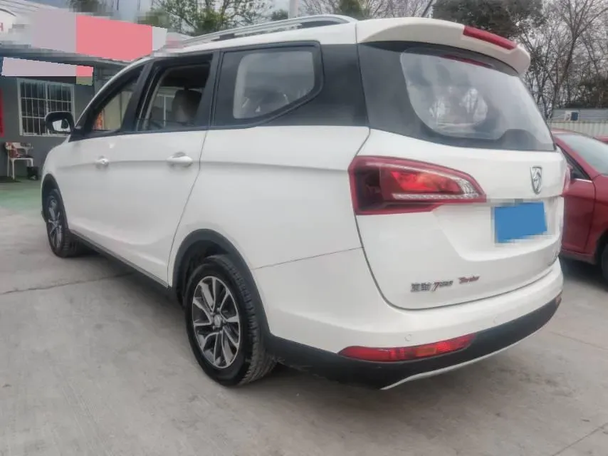 2021 BaoJun 730 1.5T 147HP L4 CVT,autocango,china used car exporter,china ev exporter,chinese used car exporter,chinese used ev exporter