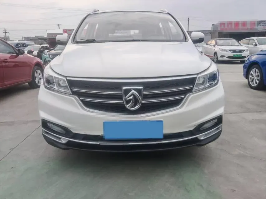 2021 BaoJun 730 1.5T 147HP L4 CVT,autocango,china used car exporter,china ev exporter,chinese used car exporter,chinese used ev exporter
