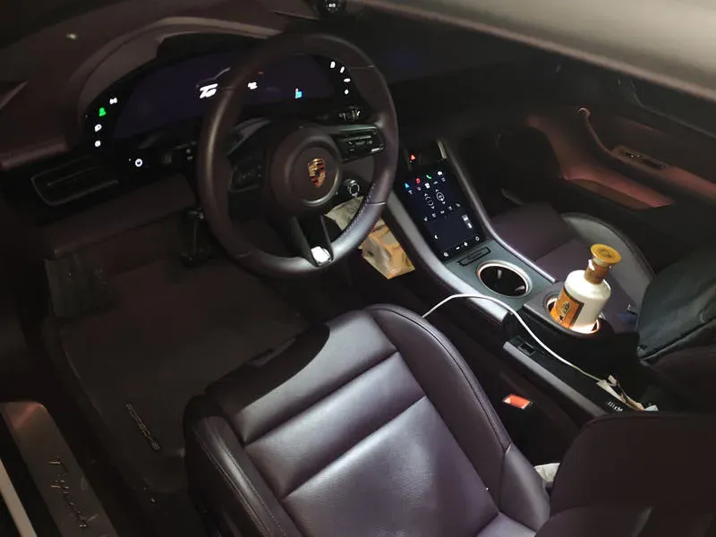 2025 Porsche Taycan 2AT BEV 89KWH,autocango,china used car exporter,china ev exporter,chinese used car exporter,chinese used ev exporter