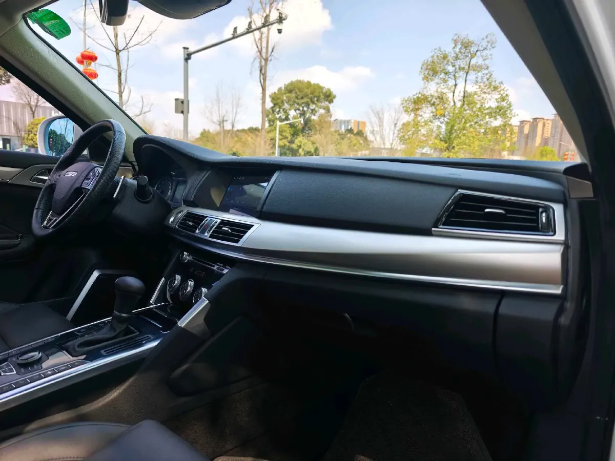 2017 Haval H7 2.0T 231HP L4 6DCT,autocango,china used car exporter,china ev exporter,chinese used car exporter,chinese used ev exporter