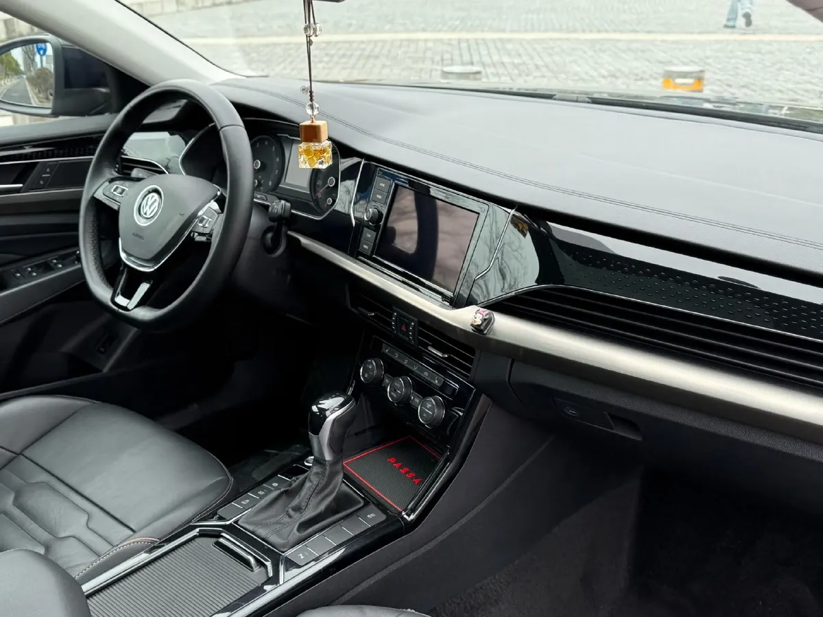 2019 Skoda Kodiak 2.0T 186HP L4 7DCT,autocango,china used car exporter,china ev exporter,chinese used car exporter,chinese used ev exporter