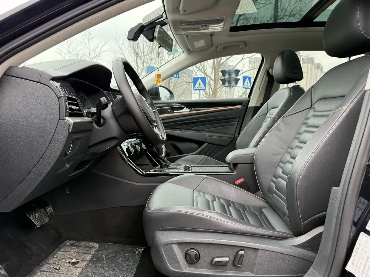 2019 Skoda Kodiak 2.0T 186HP L4 7DCT,autocango,china used car exporter,china ev exporter,chinese used car exporter,chinese used ev exporter