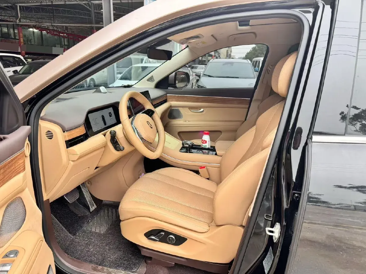 2024 AITO AITO M7 1.5T 152HP L4 REEV 40KWH,autocango,china used car exporter,china ev exporter,chinese used car exporter,chinese used ev exporter