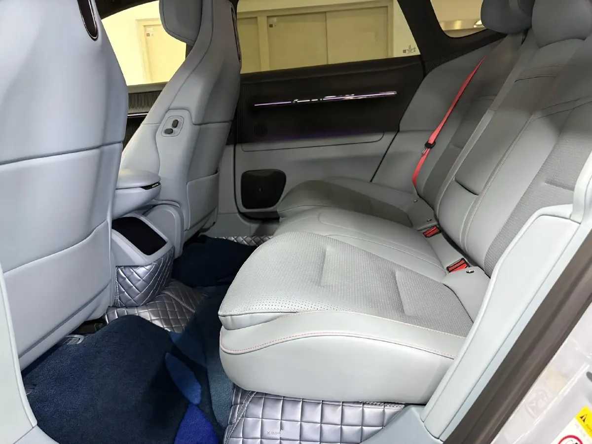 2024 Avatr 12 BEV 94.5KWH,autocango,china used car exporter,china ev exporter,chinese used car exporter,chinese used ev exporter