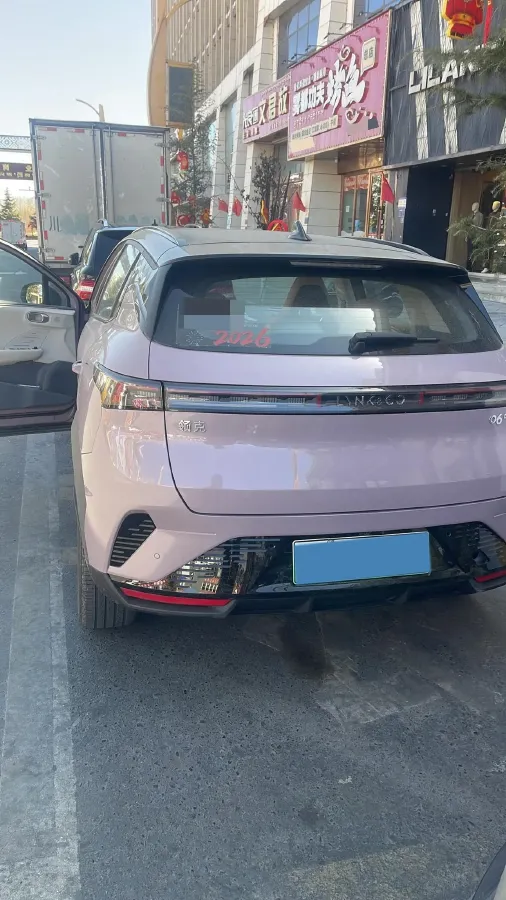 2023 LYNK&CO 06 EM-P 1.5L 120HP L4 3DHT PHEV 19.09KWH,autocango,china used car exporter,china ev exporter,chinese used car exporter,chinese used ev exporter