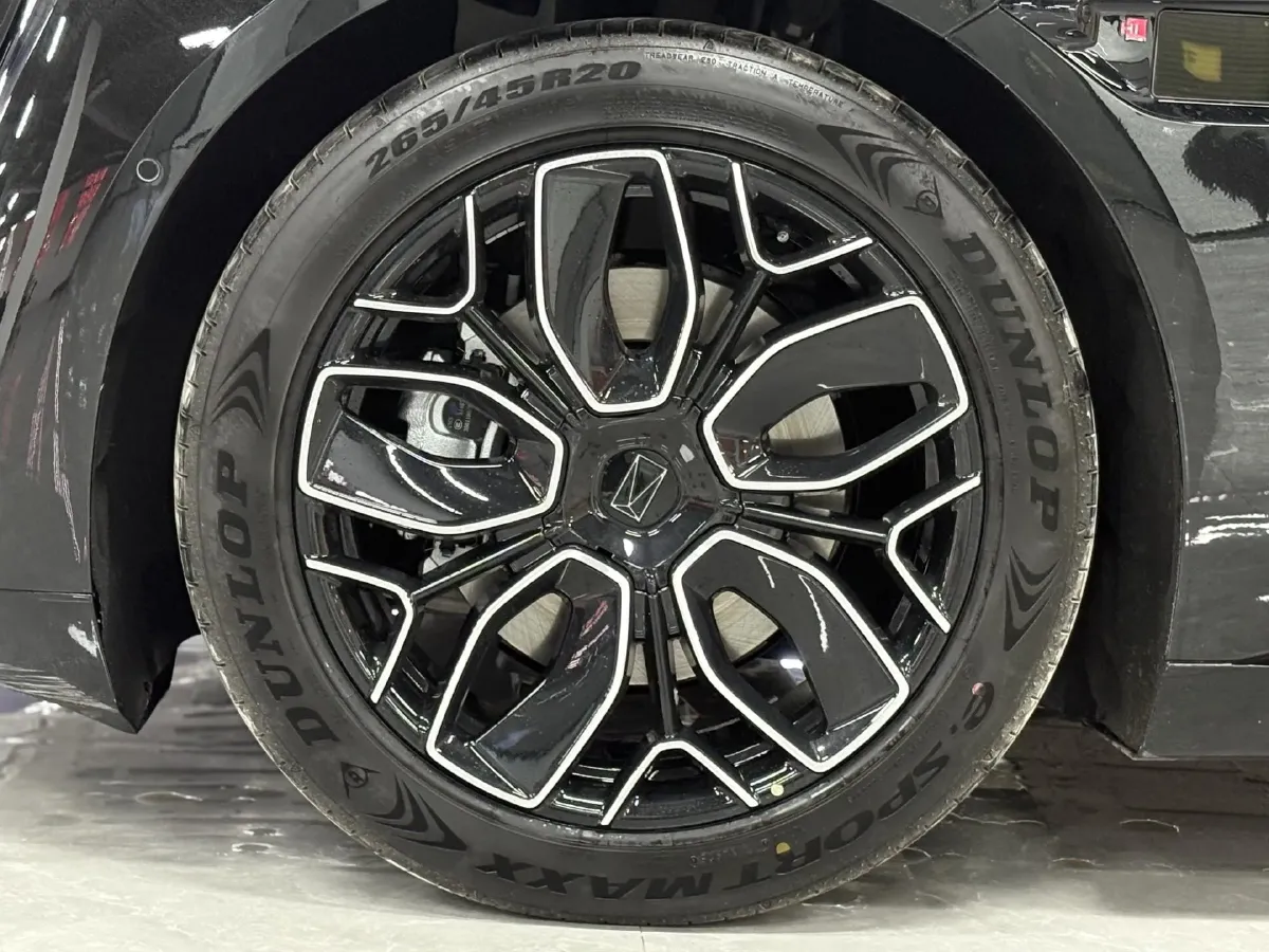 2026 Avatr 12 1.5T 156HP L4 REEV,autocango,china used car exporter,china ev exporter,chinese used car exporter,chinese used ev exporter