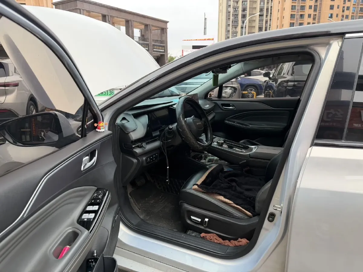 2022 ChangAn Oshan Z6 1.5T 170HP L4 6TCT PHEV 28.4KWH,autocango,china used car exporter,china ev exporter,chinese used car exporter,chinese used ev exporter