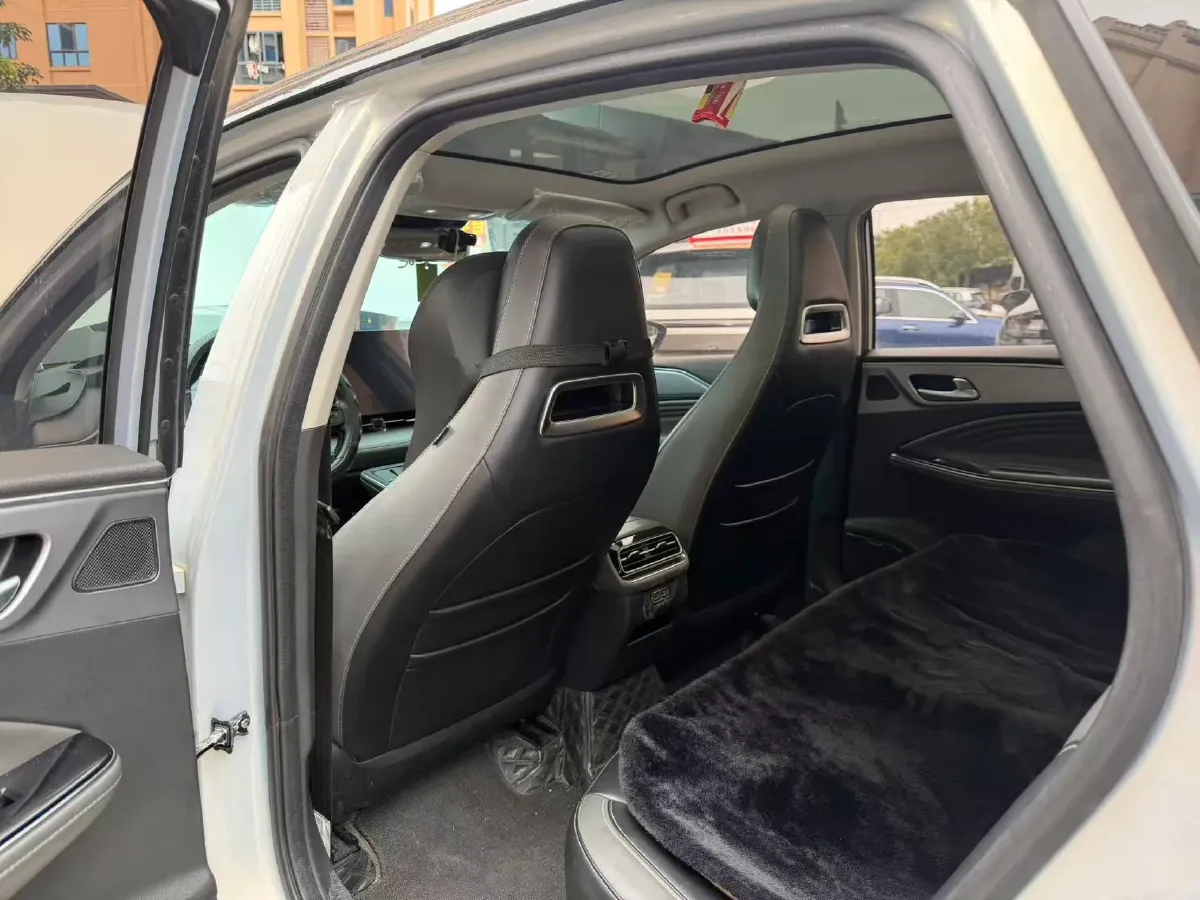 2022 ChangAn Oshan Z6 1.5T 170HP L4 6TCT PHEV 28.4KWH,autocango,china used car exporter,china ev exporter,chinese used car exporter,chinese used ev exporter