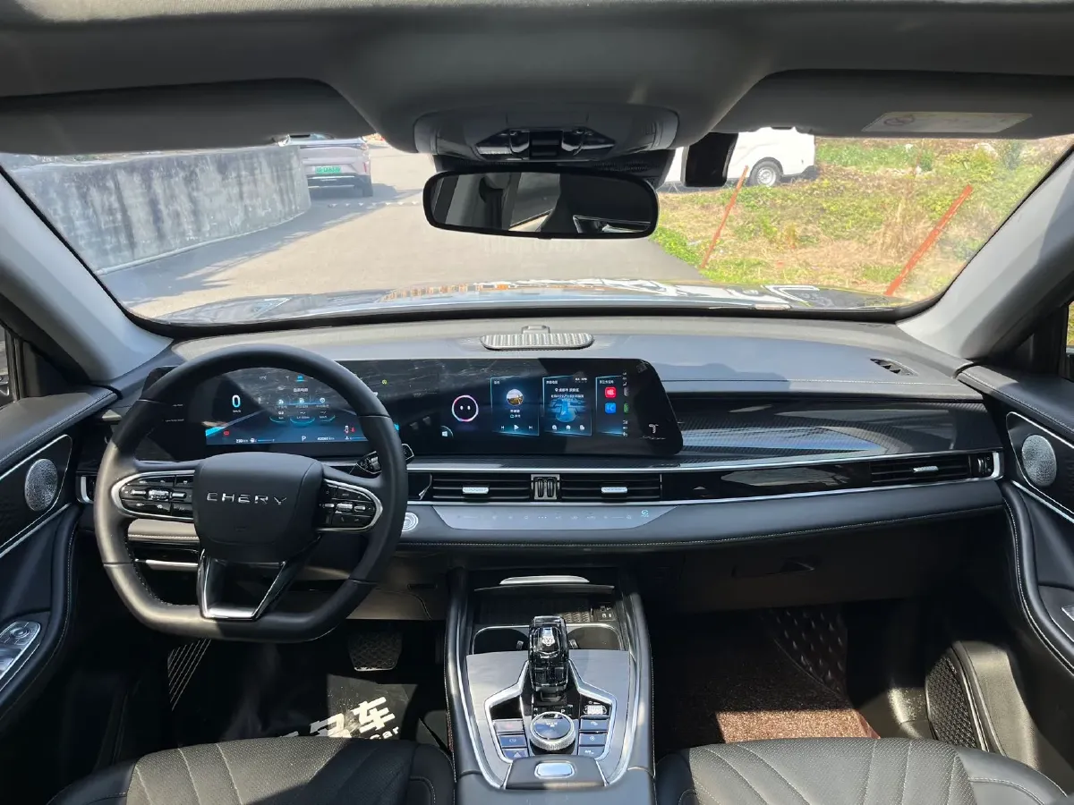 2023 Chery Tiggo 7 Plus 1.6T 197HP L4 7DCT,autocango,china used car exporter,china ev exporter,chinese used car exporter,chinese used ev exporter