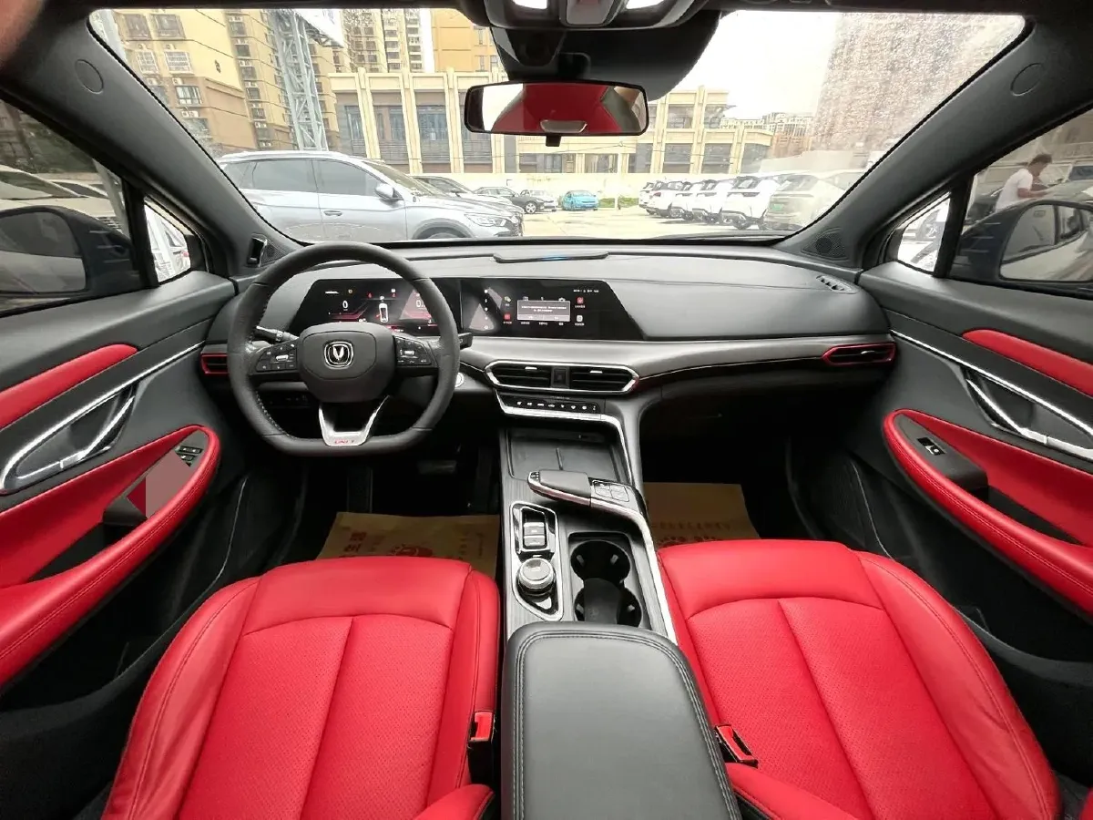 2020 ChangAn UNI-T 1.5T 180HP L4 7DCT,autocango,china used car exporter,china ev exporter,chinese used car exporter,chinese used ev exporter