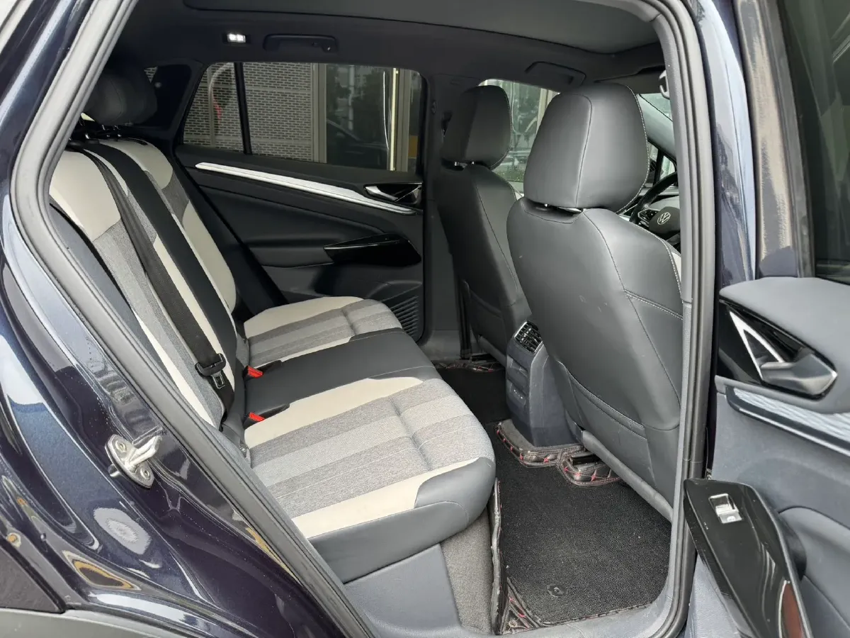 2022 Volkswagen ID.4 Crozz BEV 55.7KWH,autocango,china used car exporter,china ev exporter,chinese used car exporter,chinese used ev exporter