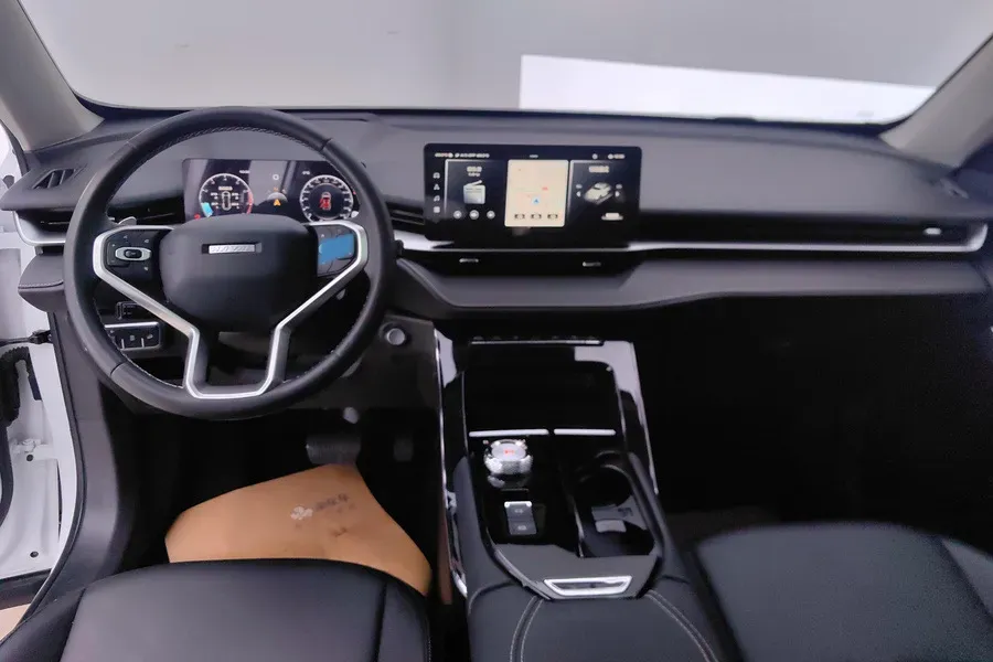 2021 Haval H6 1.5T 169HP L4 7DCT,autocango,china used car exporter,china ev exporter,chinese used car exporter,chinese used ev exporter