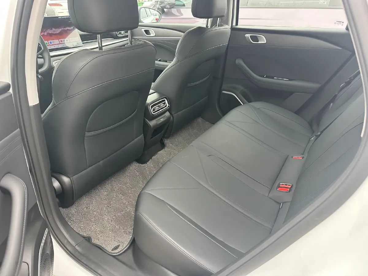 2025 ChangAn KuaYue KuaYueXing V5 EV BEV 41.86KWH,autocango,china used car exporter,china ev exporter,chinese used car exporter,chinese used ev exporter