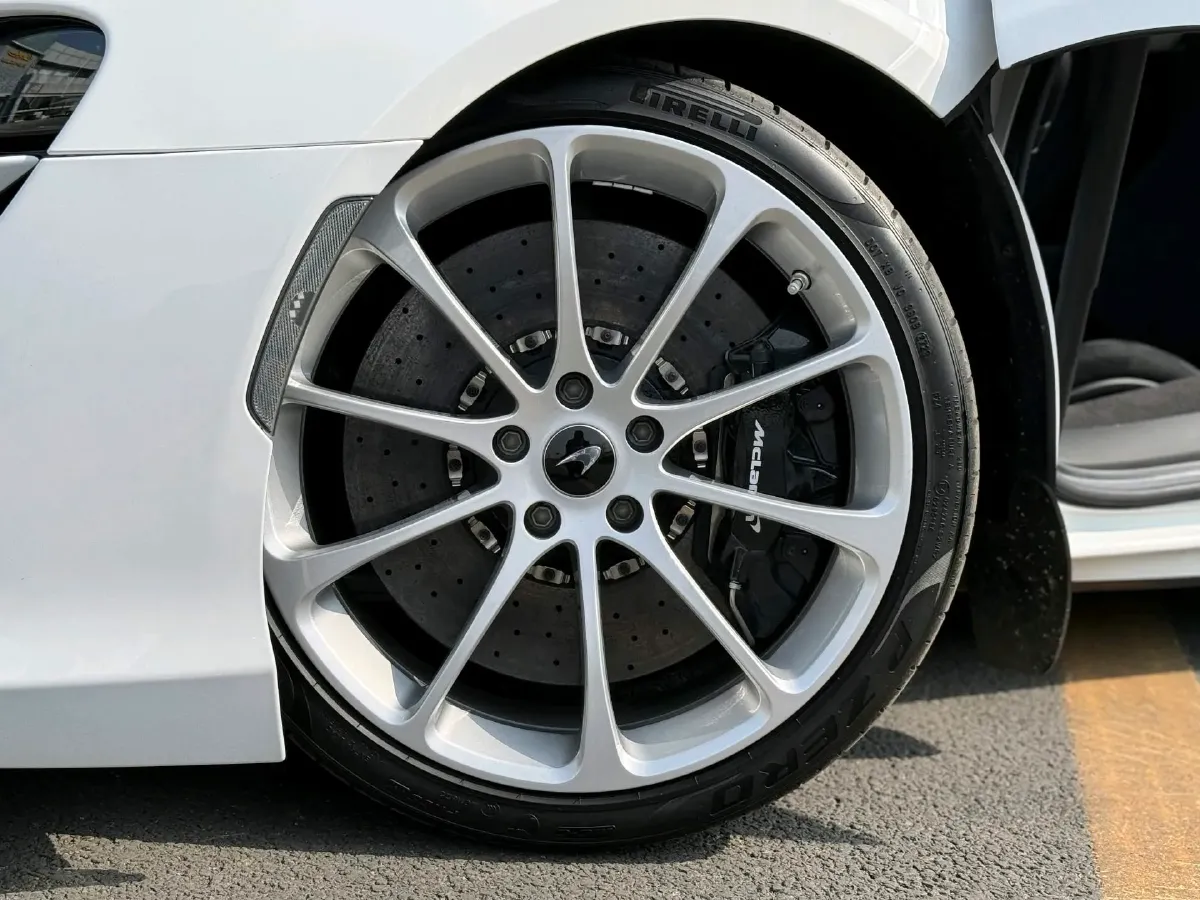 2025 McLaren Artura 3.0T 585HP V6 8DCT PHEV 7.4KWH,autocango,china used car exporter,china ev exporter,chinese used car exporter,chinese used ev exporter