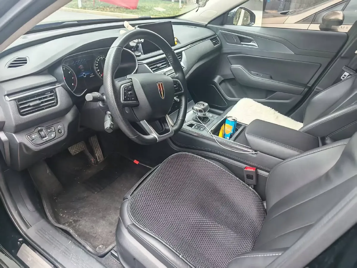 2022 HongQi H5 1.8T 197HP L4 6AT,autocango,china used car exporter,china ev exporter,chinese used car exporter,chinese used ev exporter