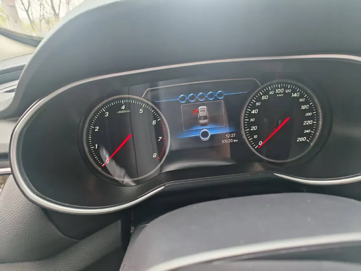 2022 HongQi H5 1.8T 197HP L4 6AT,autocango,china used car exporter,china ev exporter,chinese used car exporter,chinese used ev exporter