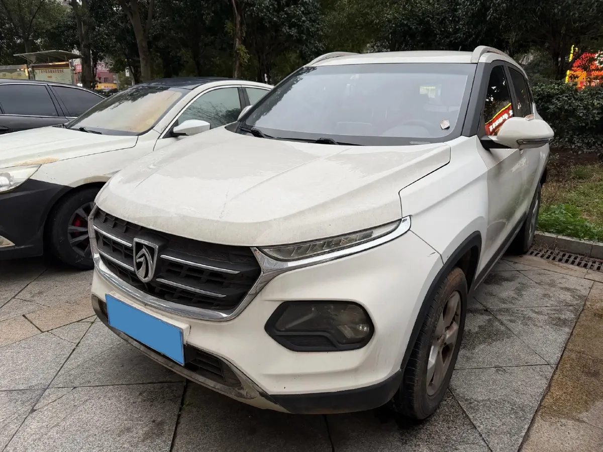 2017 BaoJun 510 1.5L 112HP L4 6MT,autocango,china used car exporter,china ev exporter,chinese used car exporter,chinese used ev exporter