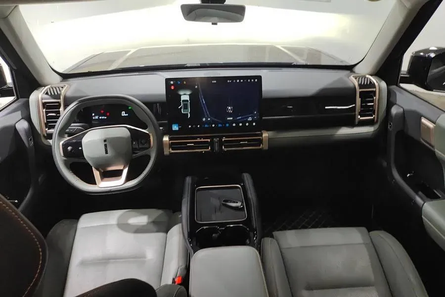 2024 JMC DaDao 2.3T 245HP L4 8AT,autocango,china used car exporter,china ev exporter,chinese used car exporter,chinese used ev exporter